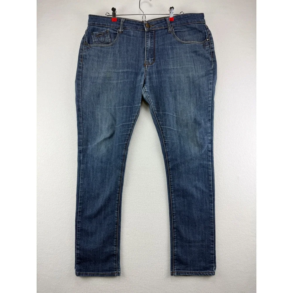 Ezekiel Jeans Mens 36 Straight Leg Medium Wash Blue Premium Denim 305